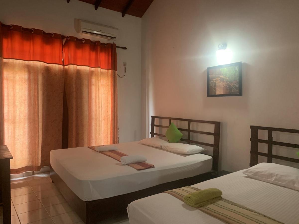 360 Beach Residence Negombo Exterior foto